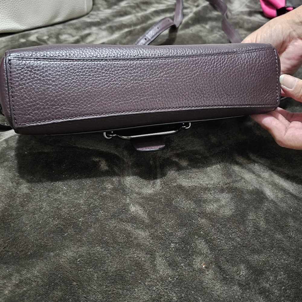 Authentic Coach Handbag, Crossbody - Picture 8 of 10